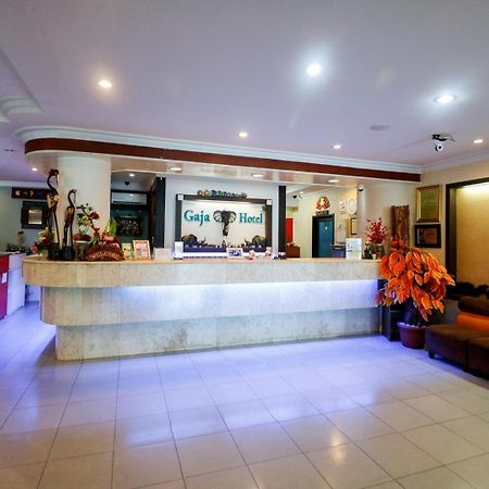 Reddoorz Plus @ Jalan Dr Sutomo Pekanbaru Ngoại thất bức ảnh