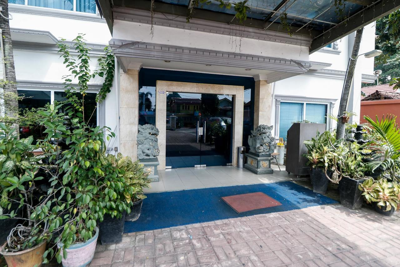 Reddoorz Plus @ Jalan Dr Sutomo Pekanbaru Ngoại thất bức ảnh