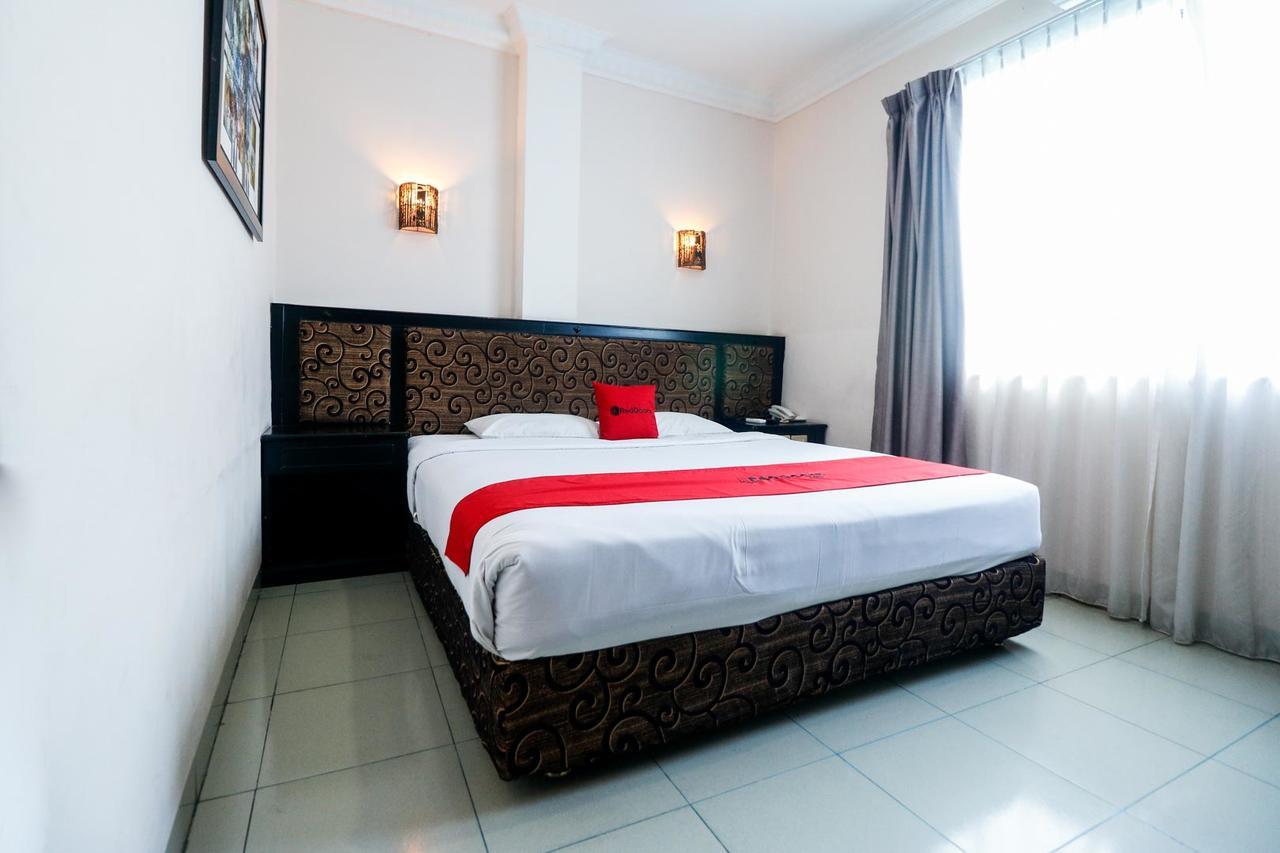 Reddoorz Plus @ Jalan Dr Sutomo Pekanbaru Ngoại thất bức ảnh